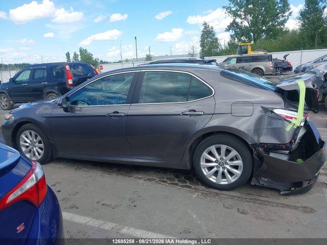 4T1B11HK4JU019514 Toyota CAMRY LE