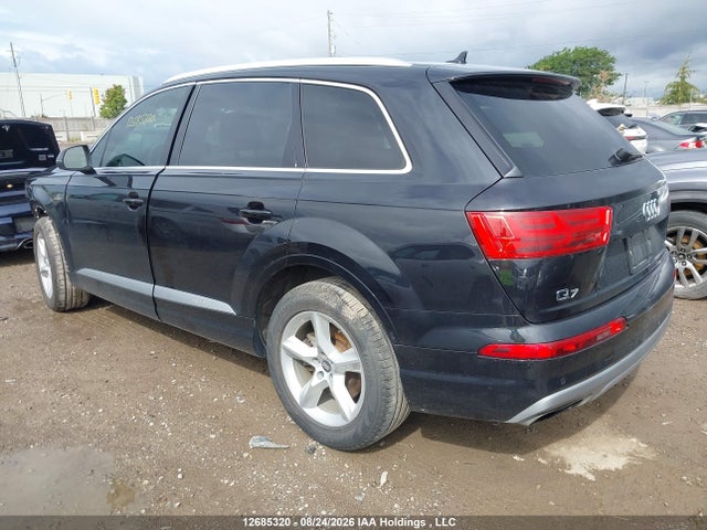 Audi Q7 55 Komfort 2019 WA1AAAF76KD047213 Image 3