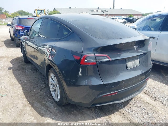12685338 :رقم المزاد ، 7SAYGDED0RF015021 vin ، 2024 Tesla Model Y مزاد بيع