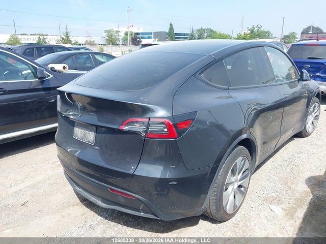 12685338 :رقم المزاد ، 7SAYGDED0RF015021 vin ، 2024 Tesla Model Y مزاد بيع