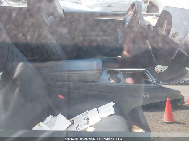 12685338 :رقم المزاد ، 7SAYGDED0RF015021 vin ، 2024 Tesla Model Y مزاد بيع