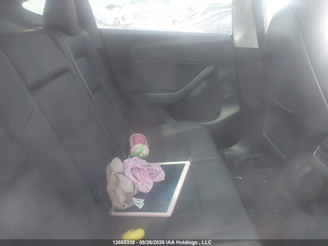12685338 :رقم المزاد ، 7SAYGDED0RF015021 vin ، 2024 Tesla Model Y مزاد بيع