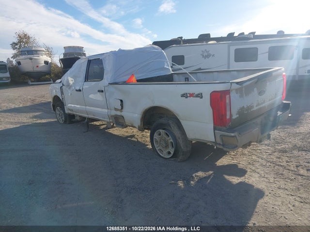 Ford F350 Super Duty 2025 1FT8W3BT6SEC40363 Image 3