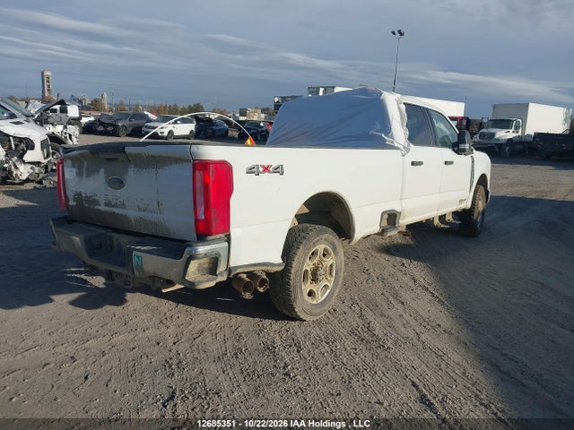 Ford F350 Super Duty 2025 1FT8W3BT6SEC40363 Image 4