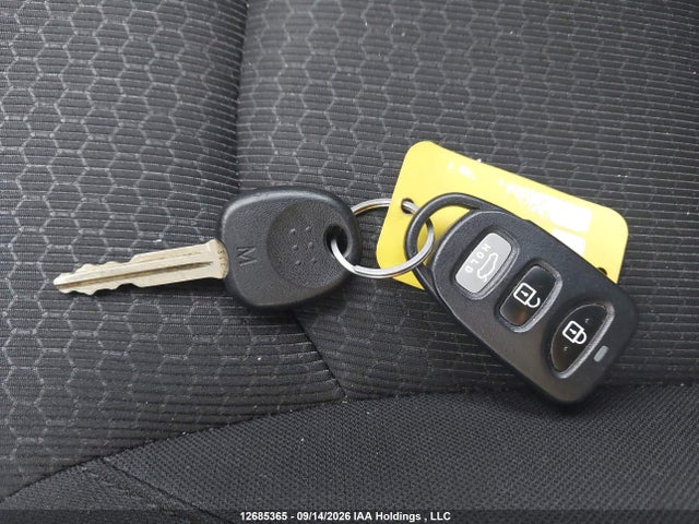 KMHD84LF5HU114383 Hyundai ELANTRA GL