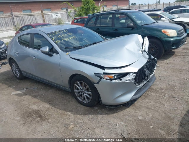 12685371 :رقم المزاد ، JM1BPAK78L1156046 vin ، 2020 Mazda Mazda3 Gx مزاد بيع