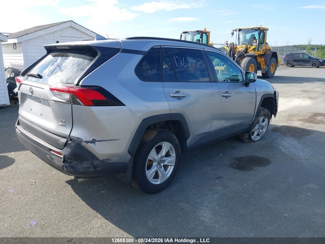 2T3B1RFVXKC024464 Toyota RAV4 LE