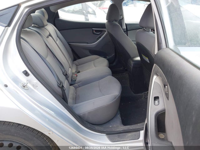 2013 Hyundai Elantra Gls/limited მანქანა იყიდება აუქციონზე, vin: 5NPDH4AE4DH235733, აუქციონის ნომერი: 12685431