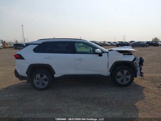 Toyota Rav4 Xle 2022 2T3R1RFV2NC294503 Image 13
