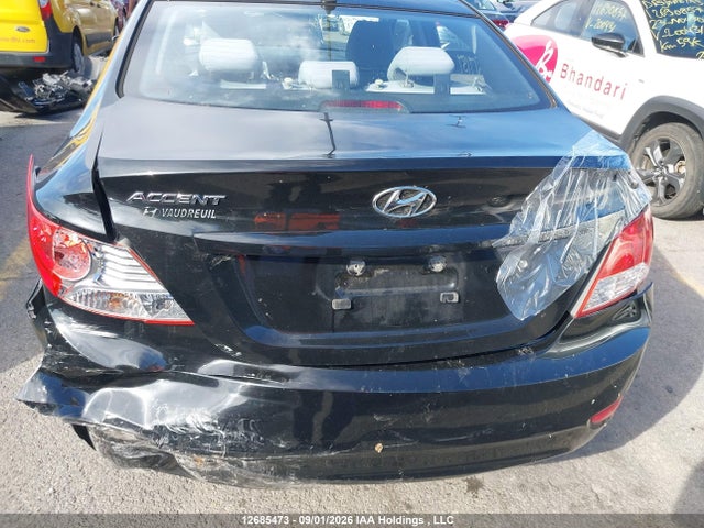 2013 Hyundai Accent Gl მანქანა იყიდება აუქციონზე, vin: KMHCT4AE2DU517137, აუქციონის ნომერი: 12685473