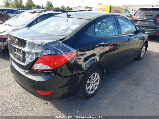 2013 Hyundai Accent Gl მანქანა იყიდება აუქციონზე, vin: KMHCT4AE2DU517137, აუქციონის ნომერი: 12685473