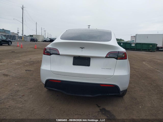 12685493 :رقم المزاد ، 7SAYGDEE4PF776205 vin ، 2023 Tesla Model Y Long Range مزاد بيع