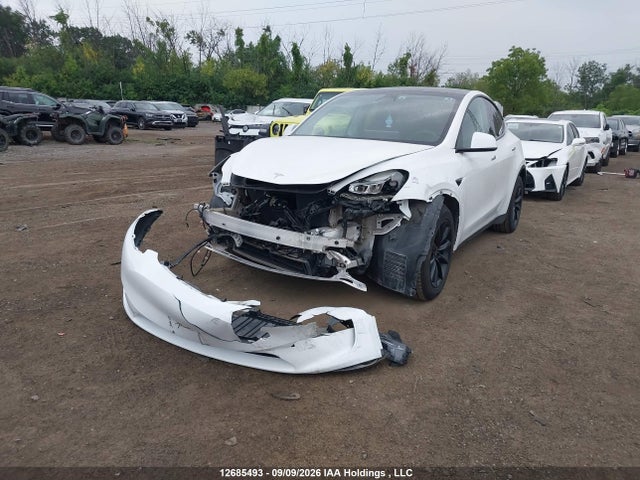 12685493 :رقم المزاد ، 7SAYGDEE4PF776205 vin ، 2023 Tesla Model Y Long Range مزاد بيع