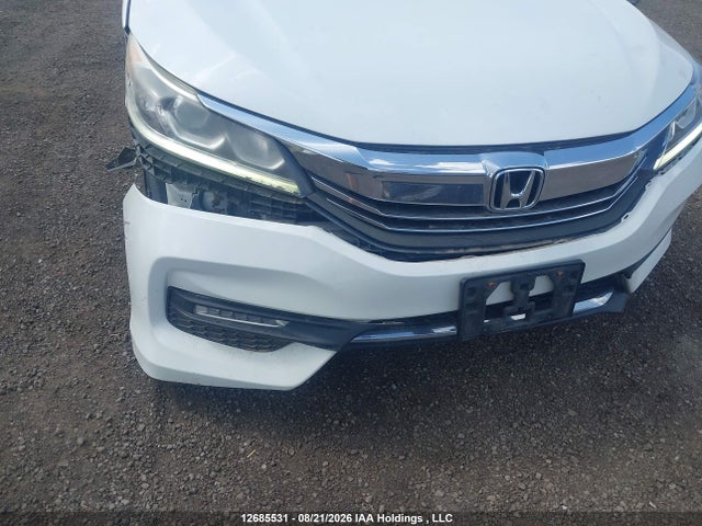 Продаж на аукціоні авто 2017 Honda Accord, vin: 1HGCR2F60HA800217, номер лоту: 12685531