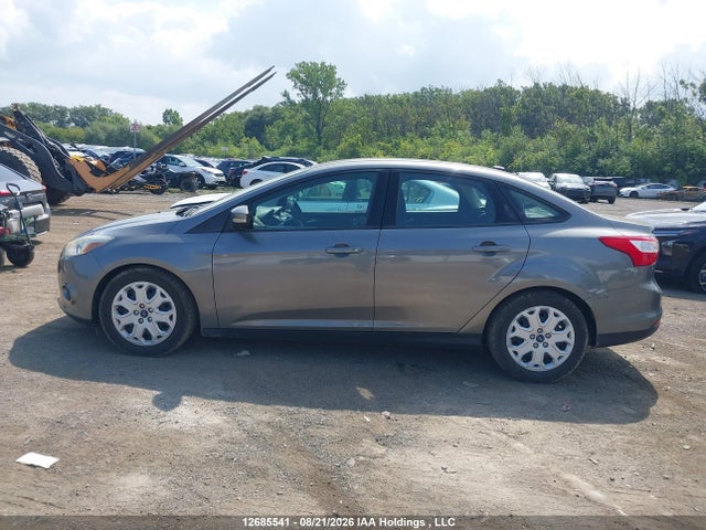 1FADP3F21EL335416 Ford FOCUS SE
