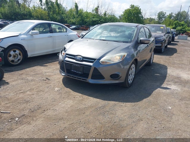 1FADP3F21EL335416 Ford FOCUS SE
