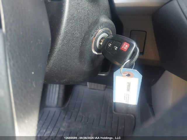 2018 Toyota Rav4 Le მანქანა იყიდება აუქციონზე, vin: 2T3BFREV1JW705824, აუქციონის ნომერი: 12685589