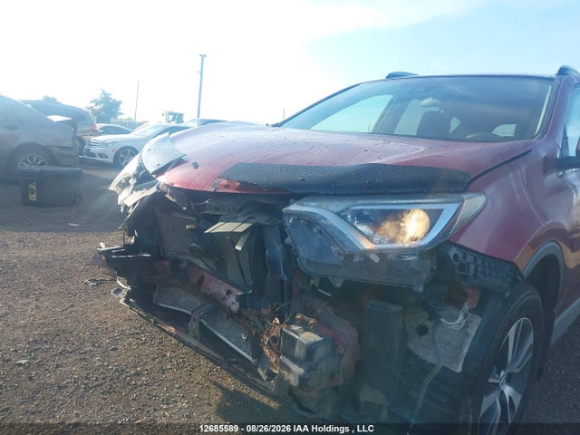 2018 Toyota Rav4 Le მანქანა იყიდება აუქციონზე, vin: 2T3BFREV1JW705824, აუქციონის ნომერი: 12685589