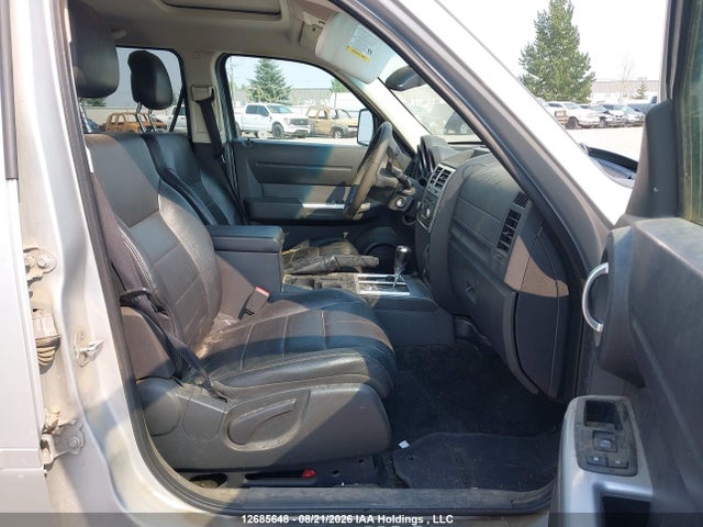 12685648 :رقم المزاد ، 1D4PU5GX6BW590419 vin ، 2011 Dodge Nitro Sxt مزاد بيع