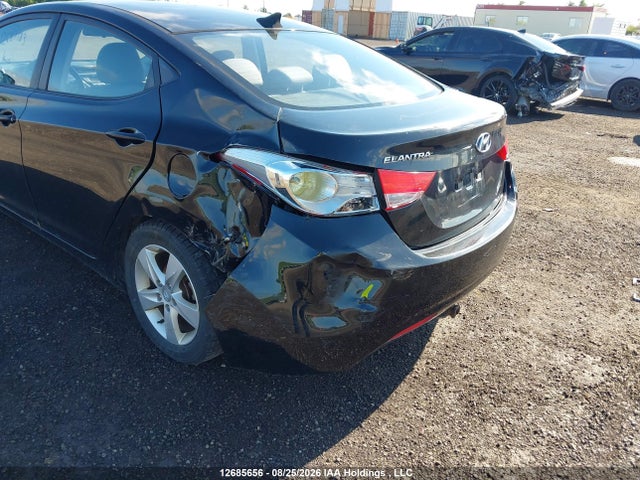 2013 Hyundai Elantra Gls/limited მანქანა იყიდება აუქციონზე, vin: 5NPDH4AE5DH160489, აუქციონის ნომერი: 12685656