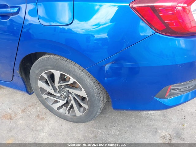 Honda CIVIC SE 2018 2HGFC2F67JH013643 Image 21