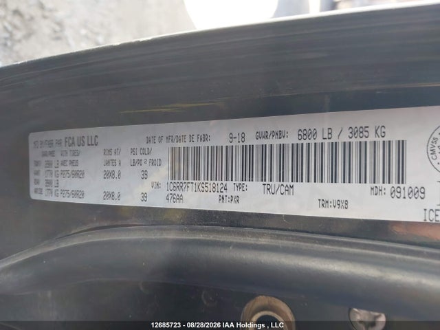 1C6RR7FT1KS518124 RAM 1500 Classic Express