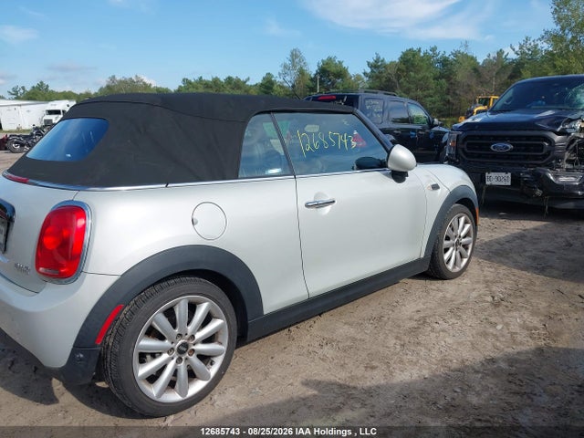 Mini Convertible Cooper 2017 WMWWG5C37H3C99196 Image 13
