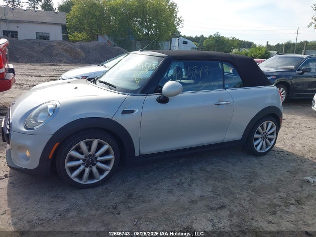 Mini Convertible Cooper 2017 WMWWG5C37H3C99196 Image 14