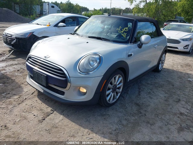 Mini Convertible Cooper 2017 WMWWG5C37H3C99196 Image 2