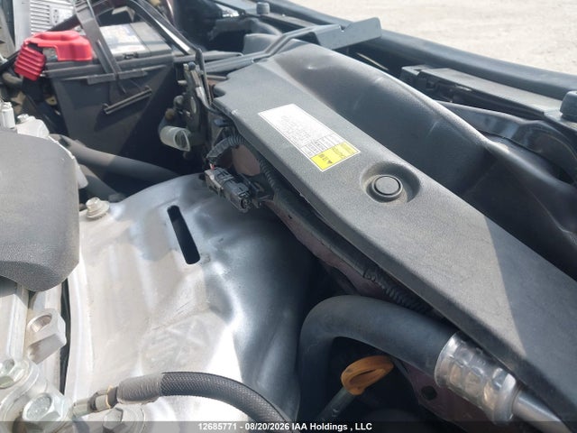 2T3RFREV6JW824340 Toyota Rav4 Adventure/xle