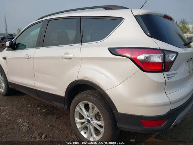 12675903 :رقم المزاد ، 1FMCU9GD1JUC15357 vin ، 2018 Ford Escape Se مزاد بيع