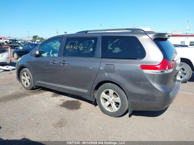 2012 Toyota Sienna Le V6 მანქანა იყიდება აუქციონზე, vin: 5TDKK3DC3CS217343, აუქციონის ნომერი: 12677238