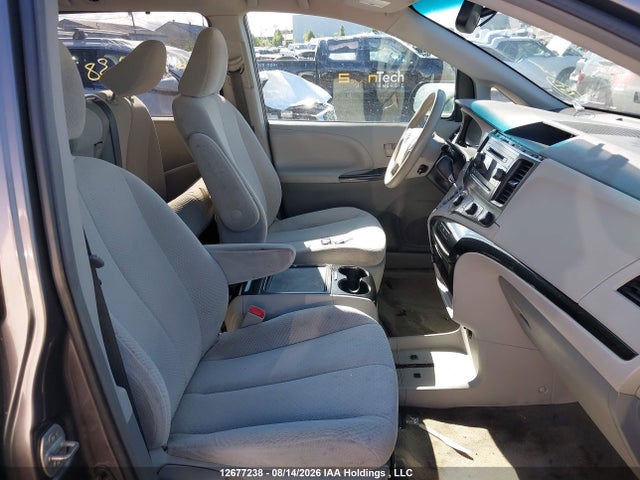 2012 Toyota Sienna Le V6 მანქანა იყიდება აუქციონზე, vin: 5TDKK3DC3CS217343, აუქციონის ნომერი: 12677238