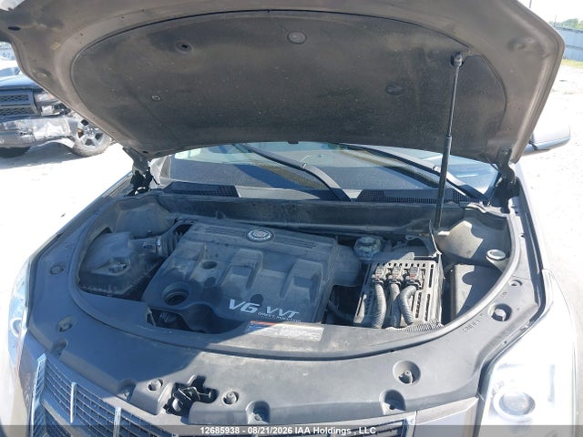 12685938 :رقم المزاد ، 3GYFNHEY2BS656716 vin ، 2011 Cadillac Srx مزاد بيع