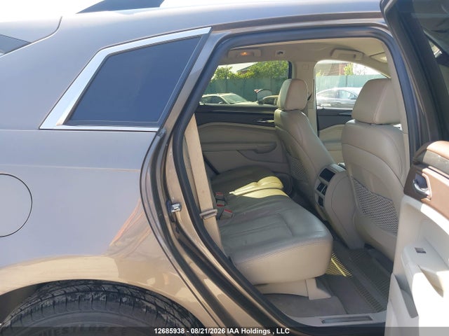 12685938 :رقم المزاد ، 3GYFNHEY2BS656716 vin ، 2011 Cadillac Srx مزاد بيع