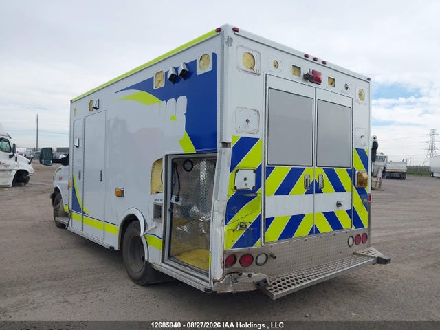 Chevrolet Express Cutaway Work Van 2021 1HA3GSC77MN011773 Image 3