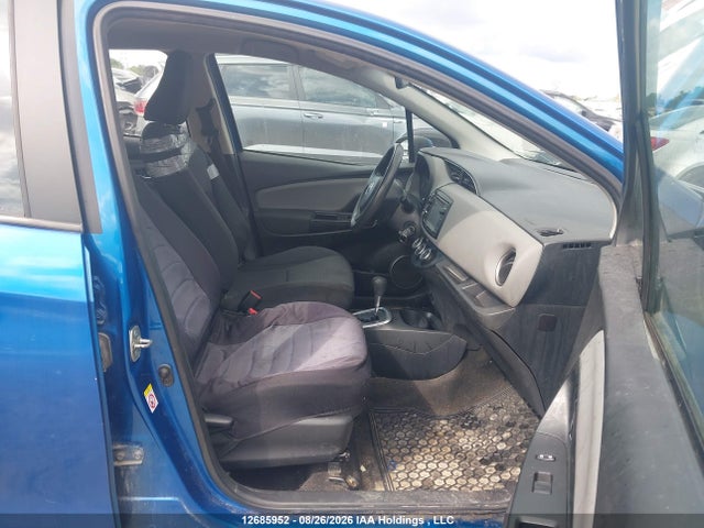 VNKKTUD34FA041656 Toyota YARIS LE