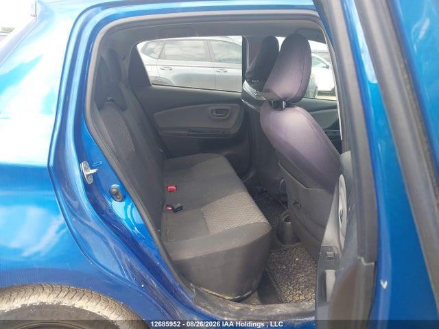 VNKKTUD34FA041656 Toyota YARIS LE