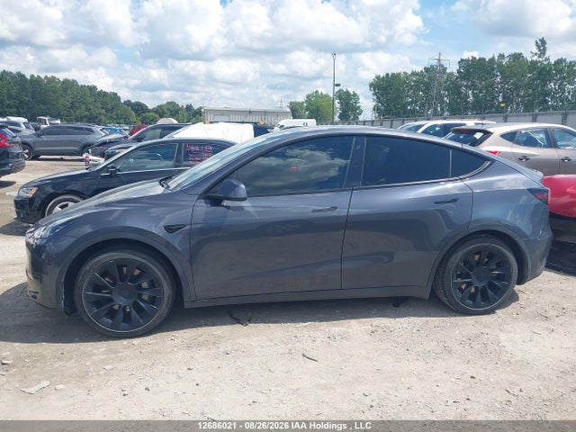 Tesla Model Y Long Range 2021 5YJYGDEE4MF067458 Image 14