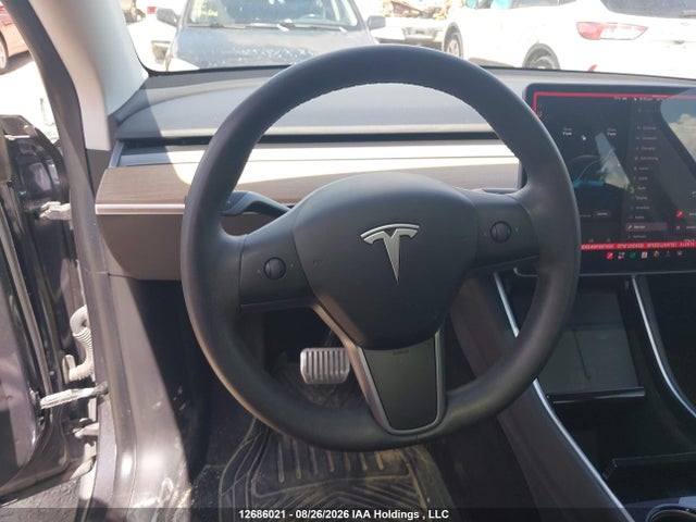 Tesla Model Y Long Range 2021 5YJYGDEE4MF067458 Image 20