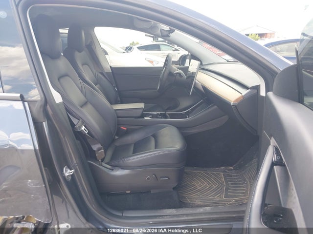 Tesla Model Y Long Range 2021 5YJYGDEE4MF067458 Image 5