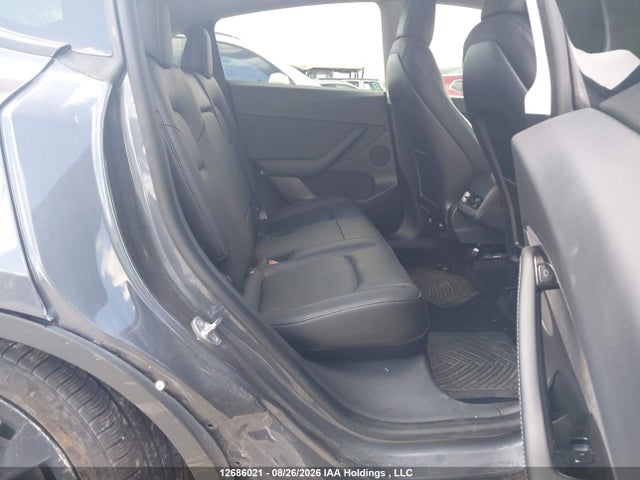 Tesla Model Y Long Range 2021 5YJYGDEE4MF067458 Image 8