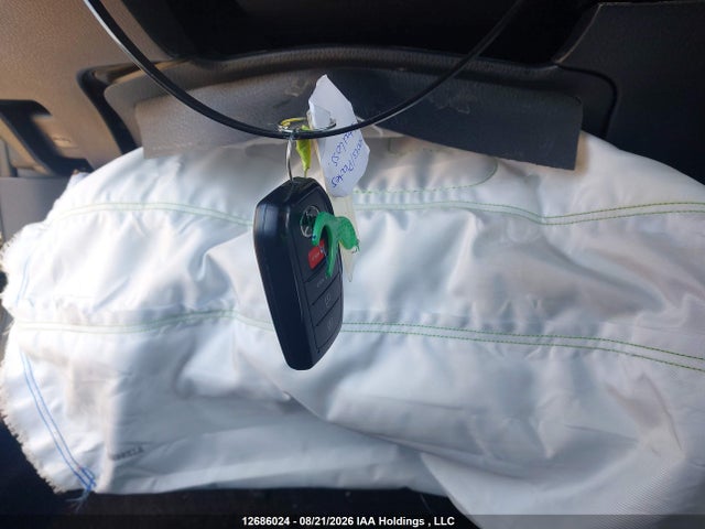 4T1DBADK8TU556059 Toyota Camry Hybrid Xle Awd