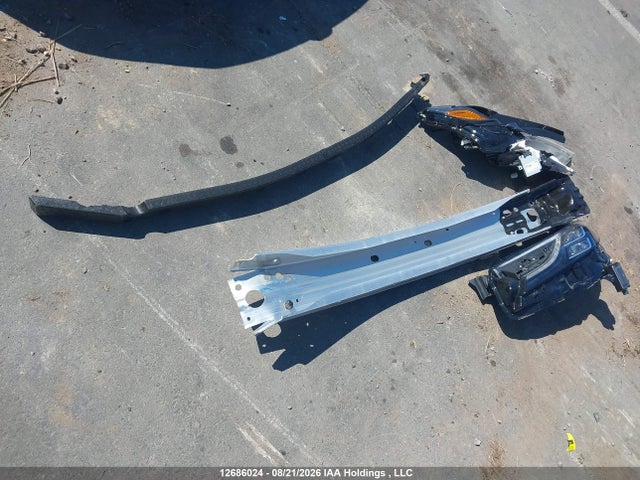 4T1DBADK8TU556059 Toyota Camry Hybrid Xle Awd