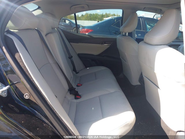 4T1DBADK8TU556059 Toyota Camry Hybrid Xle Awd