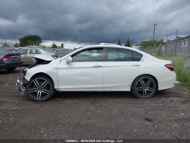 Продажа на аукционе авто 2017 Honda Accord Touring, vin: 1HGCR2F09HA810143, номер лота: 12686031