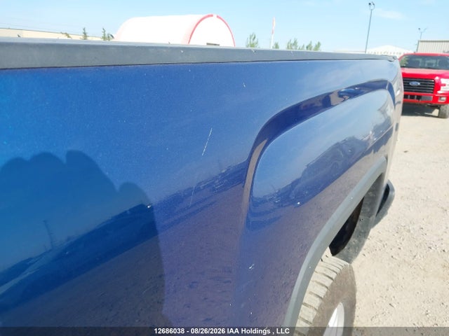 GMC Sierra K2500 Slt 2018 1GT12TEY4JF142476 Image 20