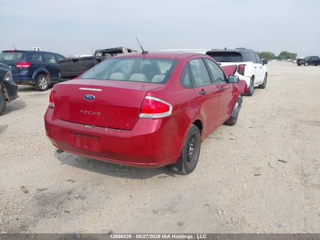 12686039 :رقم المزاد ، 1FAHP3EN8AW102770 vin ، 2010 Ford Focus S مزاد بيع