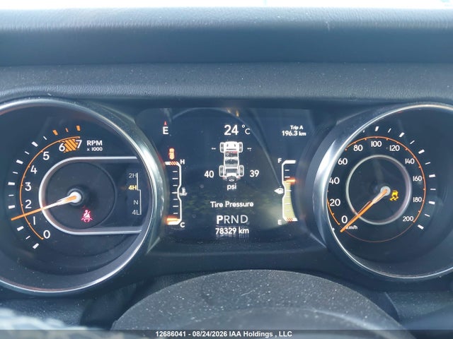 1C4HJXEN6KW644003 Jeep Wrangler Unlimited Sahara