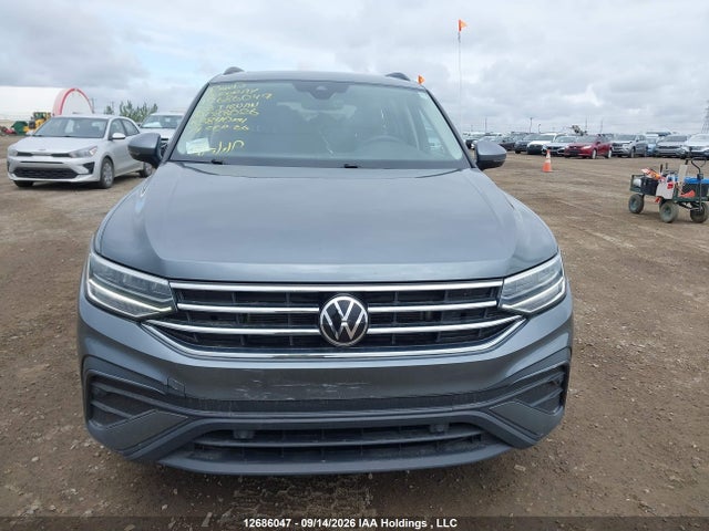 2023 Volkswagen Tiguan Comfortline მანქანა იყიდება აუქციონზე, vin: 3VVMB7AX4PM088026, აუქციონის ნომერი: 12686047